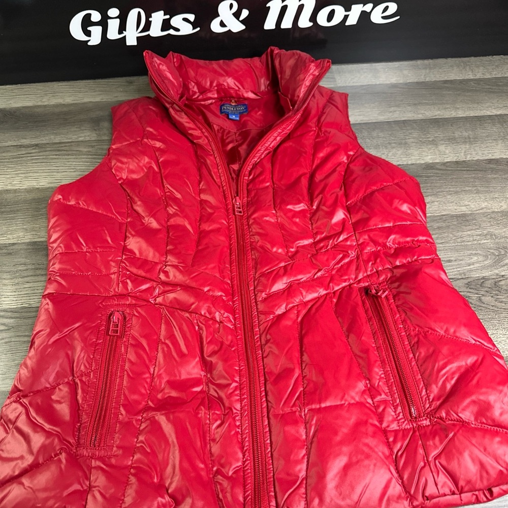 Pendleton Women's Vibrant Red Quilted Vest